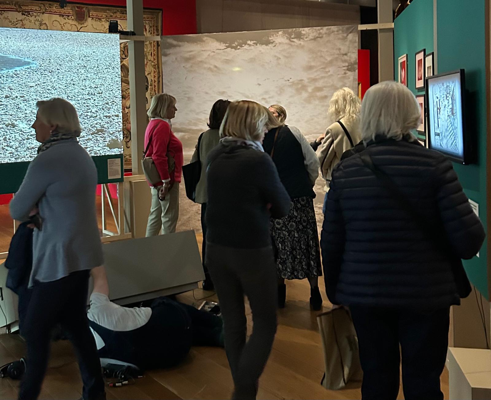 Personnes âgées dans le MUCEM