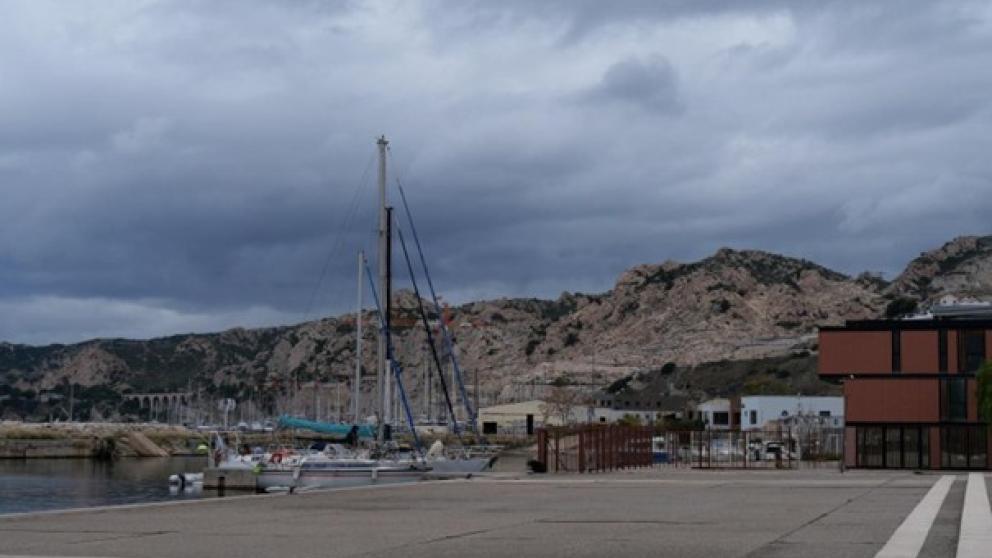 Aux pieds du quai de la lave et du DRASSM, le port de plaisance accueille 3500 bateaux. ©Marion Lescuyer 